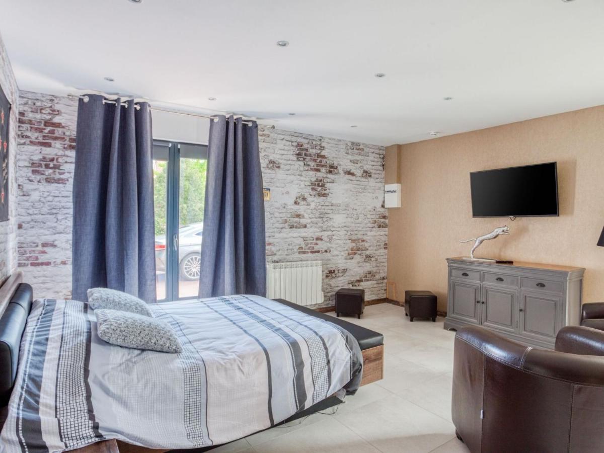 Cosy Apartment in Eperlecques with Fireplace Chambre photo